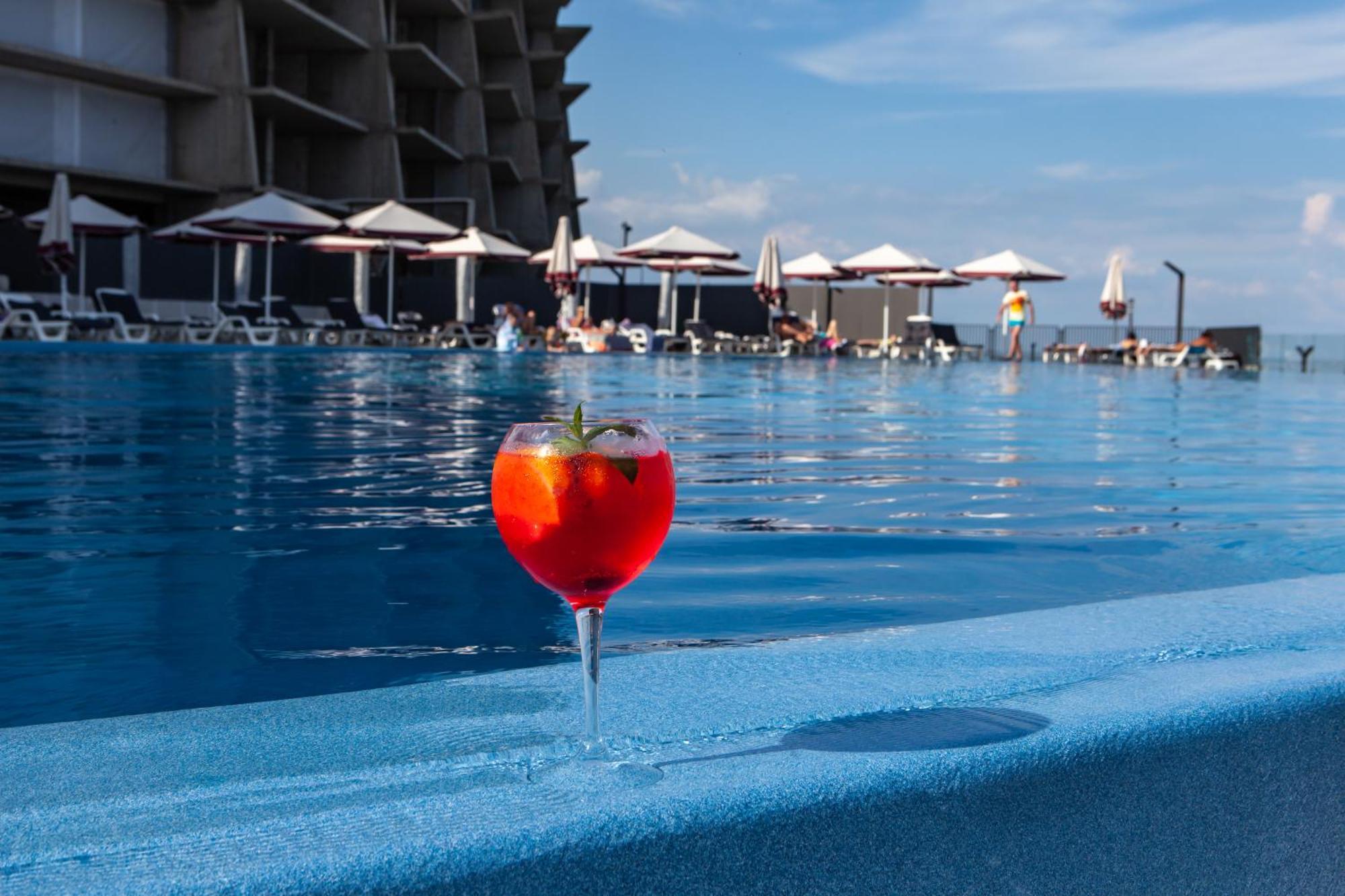 Hotel Optima Collection Miramar Czarnomorsk Zewnętrze zdjęcie