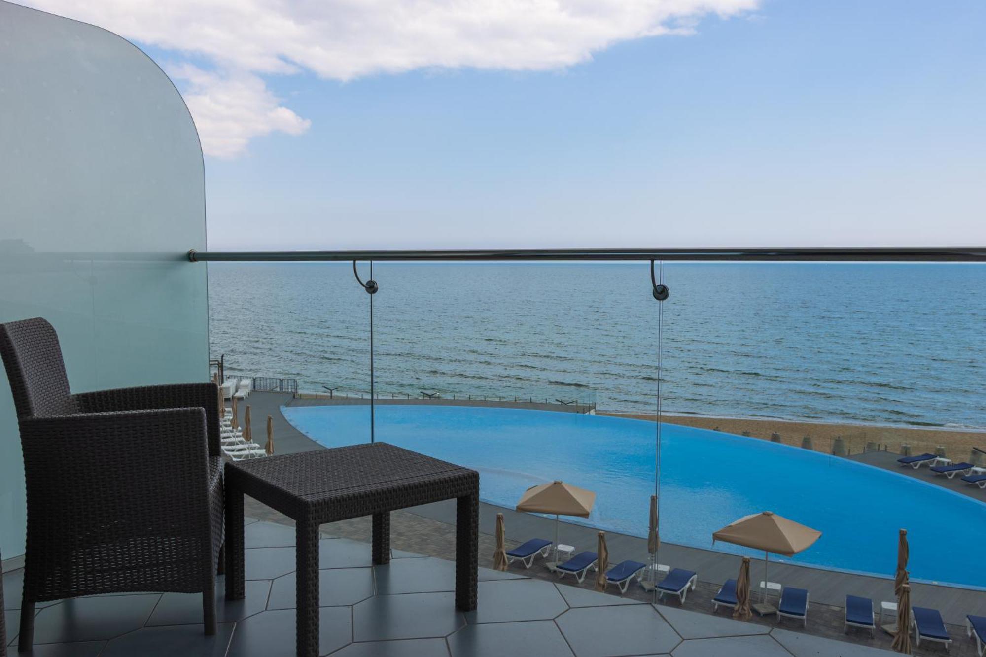 Hotel Optima Collection Miramar Czarnomorsk Zewnętrze zdjęcie